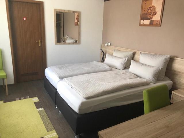 Hotel Am Bruennchen Oberbaar Extérieur photo