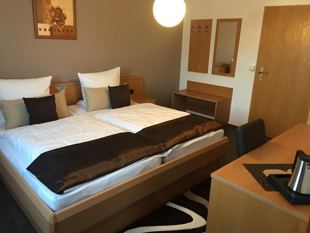 Hotel Am Bruennchen Oberbaar Extérieur photo