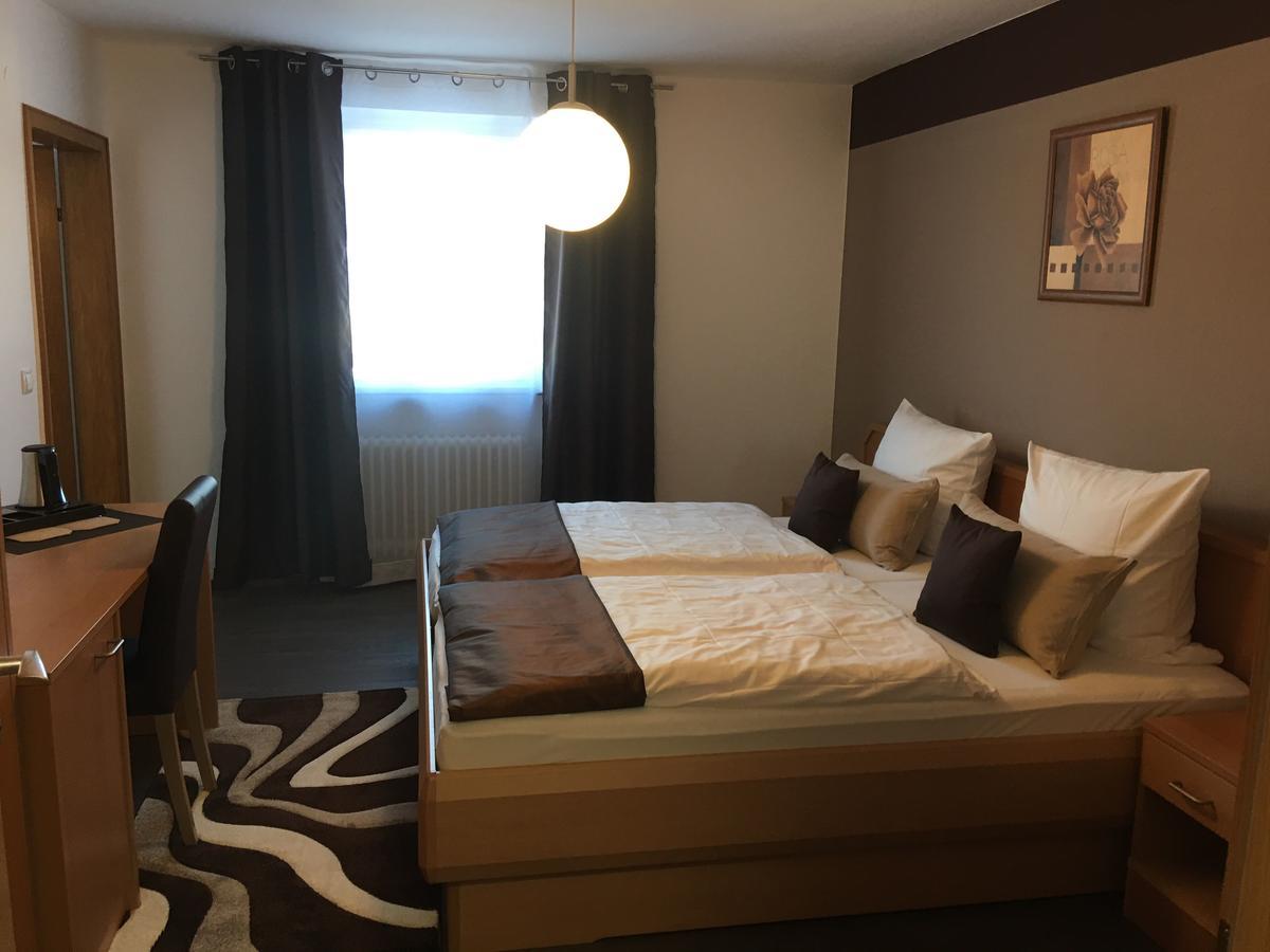 Hotel Am Bruennchen Oberbaar Extérieur photo
